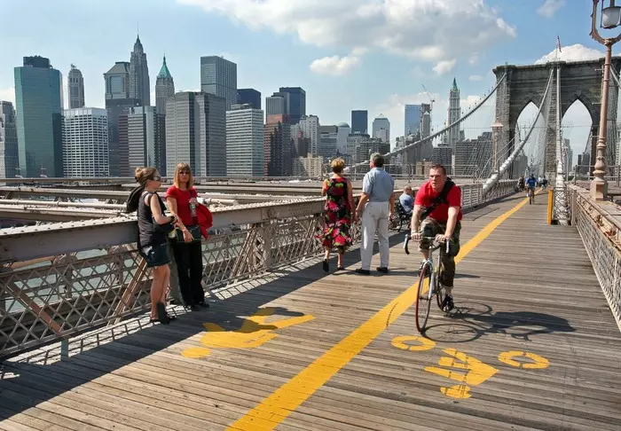 Cycling Over the Brooklyn Bridge Image