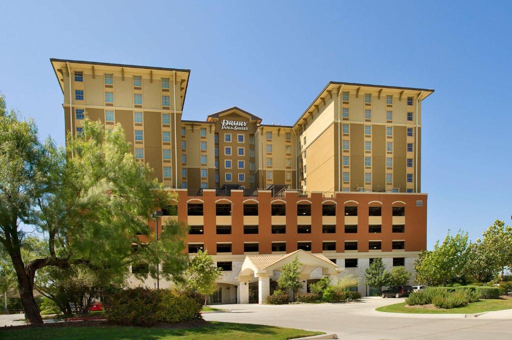 Drury Inn & Suites San Antonio Near La Cantera Image