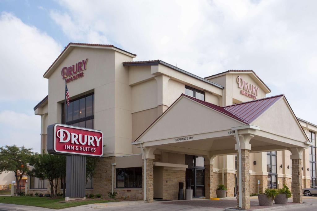 Drury Inn & Suites San Antonio Northeast Image