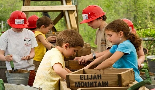 Fun Games At Elijah Mountain Gem Mine