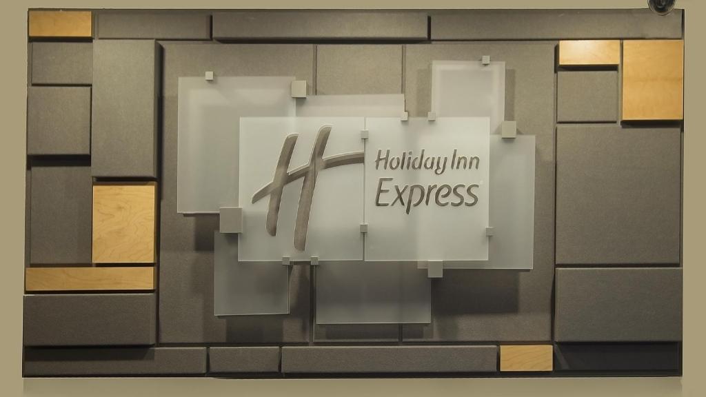 Holiday Inn Express Image