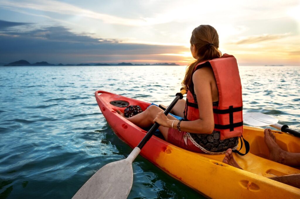 Kayaking in Mount Hood Image