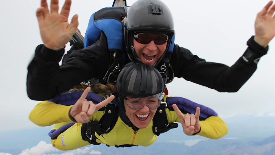 Skydiving In Mount Hood Image