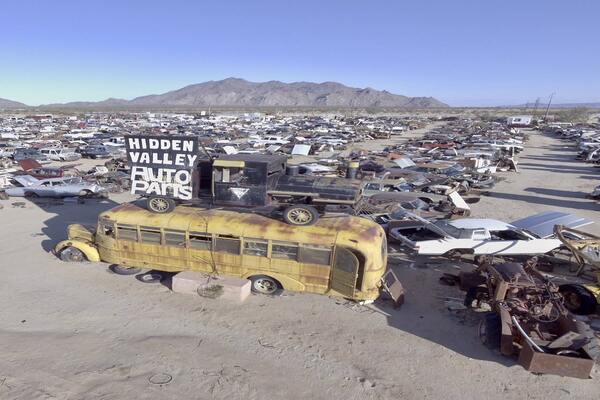 Hidden valley auto parts store Image