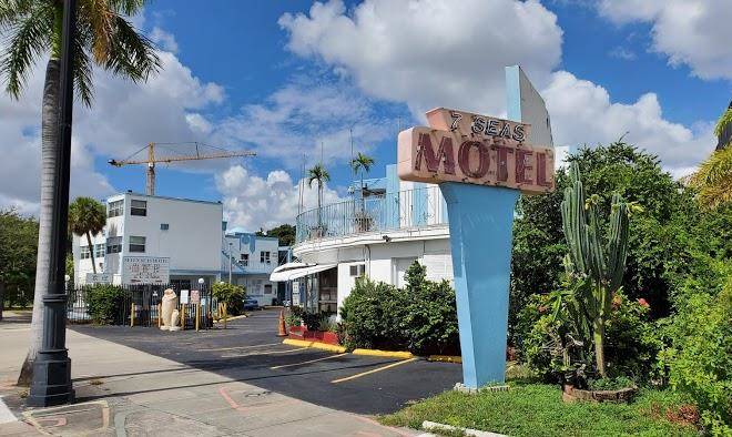 Seven Seas Motel
