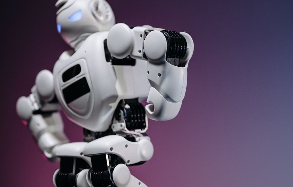AI technology reshaping American workplaces and jobs in 2025