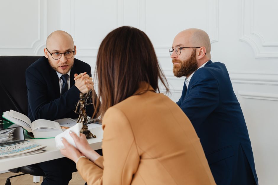 Car accident lawyer consulting with a client in a Georgia law office
