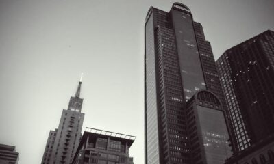 Downtown Dallas skyline representing the commercial real estate market brokers work in