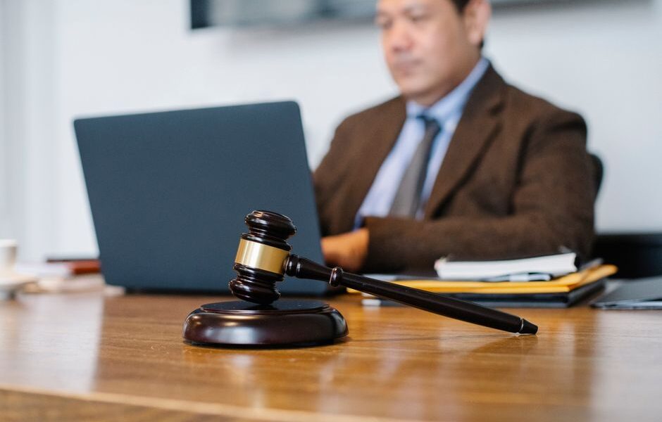 Gavel and law books representing medical malpractice attorneys in Michigan
