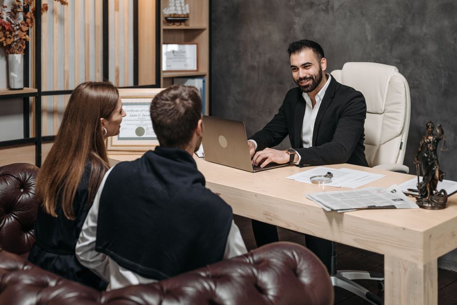 Injured worker consulting with a workers compensation attorney in Ohio