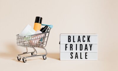 Shopping bags and discount tags representing Black Friday deals