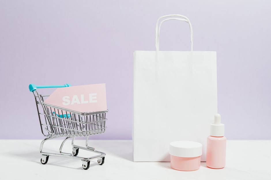 Shopping cart filled with top Walmart products worth buying in 2025
